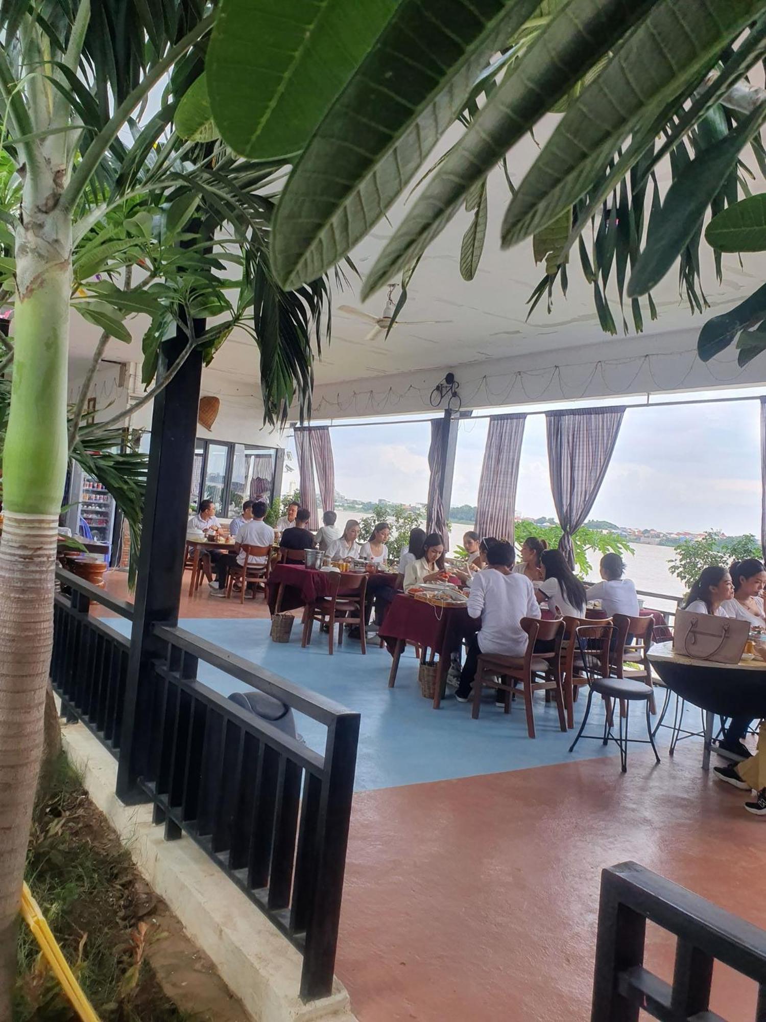 Koh Dach View Boutique Hotel พนมเปญ ภายนอก รูปภาพ